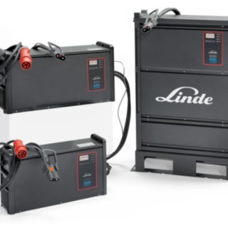 Li-ION-Batterie und Ladegerät Li-ION-Batterie und Ladegerät