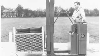 Älteres Lagergerät von Lansing.