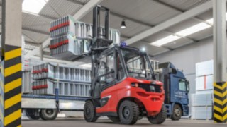 Der Linde X50 wird bei Layher seit Oktober 2022 auf Herz und Nieren getestet.