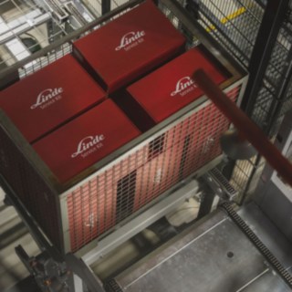 Linde Service Kits werden in Gitterboxen transportiert