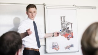 René Wichmann, FMEA-Moderator im Bereich Qualität René Wichmann, FMEA-Moderator im Bereich Qualität