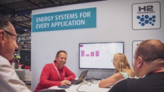 Energie-Beratungsgespräch bei der Linde MH Hausmesse WoMH