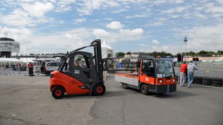 Übergabe von Mietstaplern Übergabe von Mietstaplern